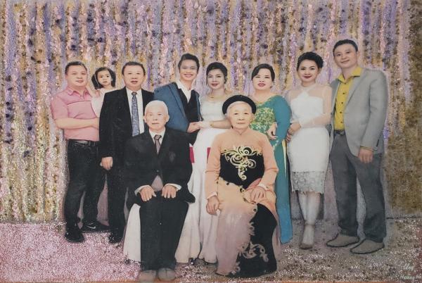 tranh chân dung gia đình chụp hình đám cưới